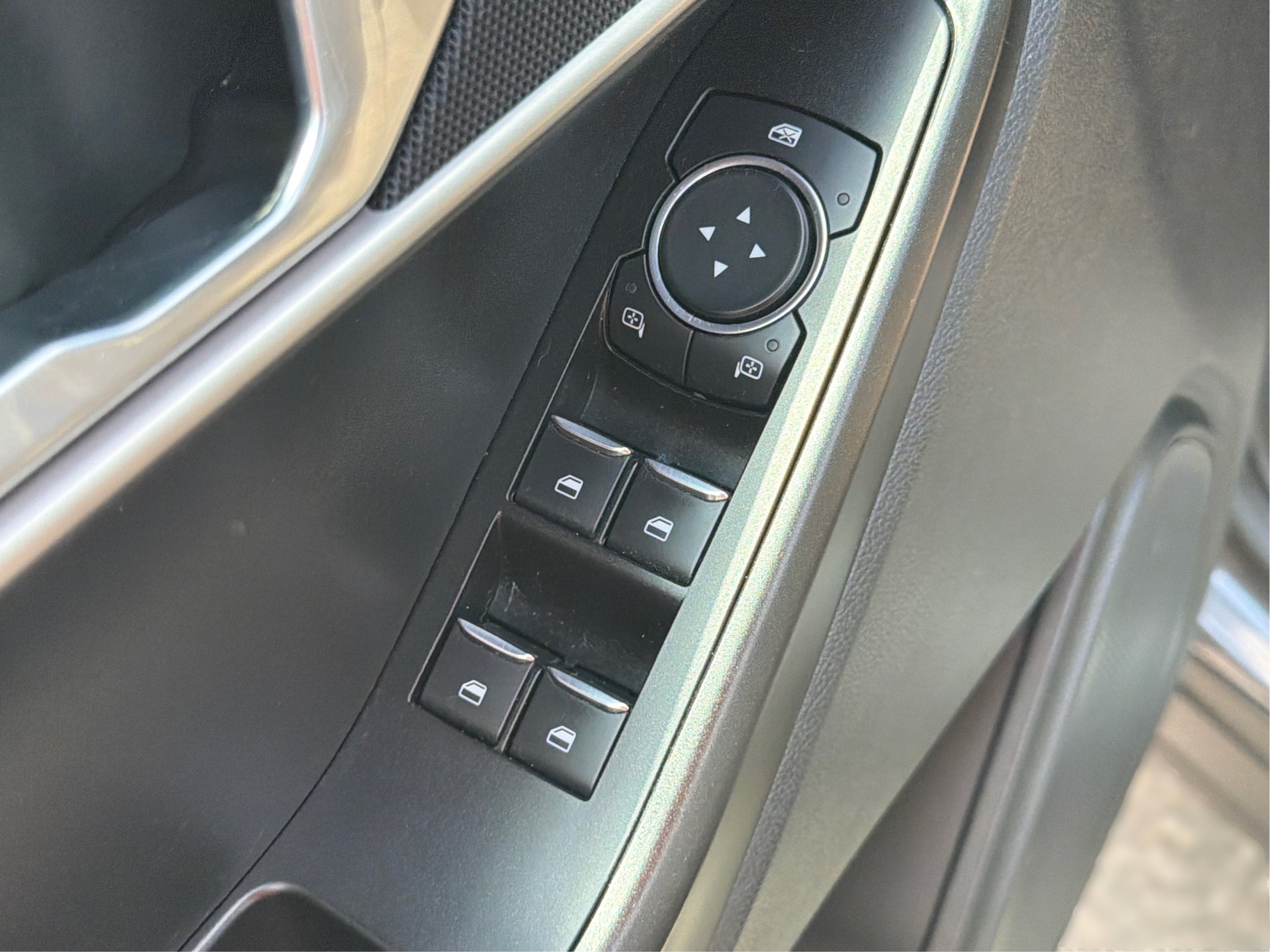 Used 2021 Ford Explorer 4WD image 29
