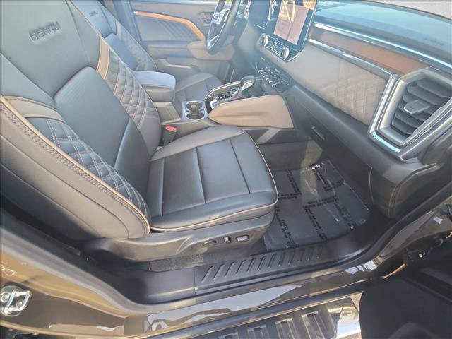 Used 2024 GMC Canyon Denali AWD/4WD image 22