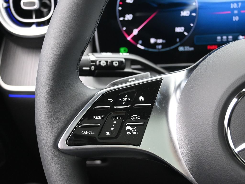 New 2026 Mercedes-Benz GLC 300 4MATIC image 11