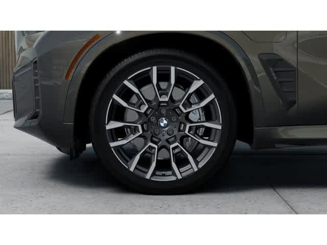 New 2026 BMW X5 xDrive50e w/ M Sport Package AWD/4WD image 7
