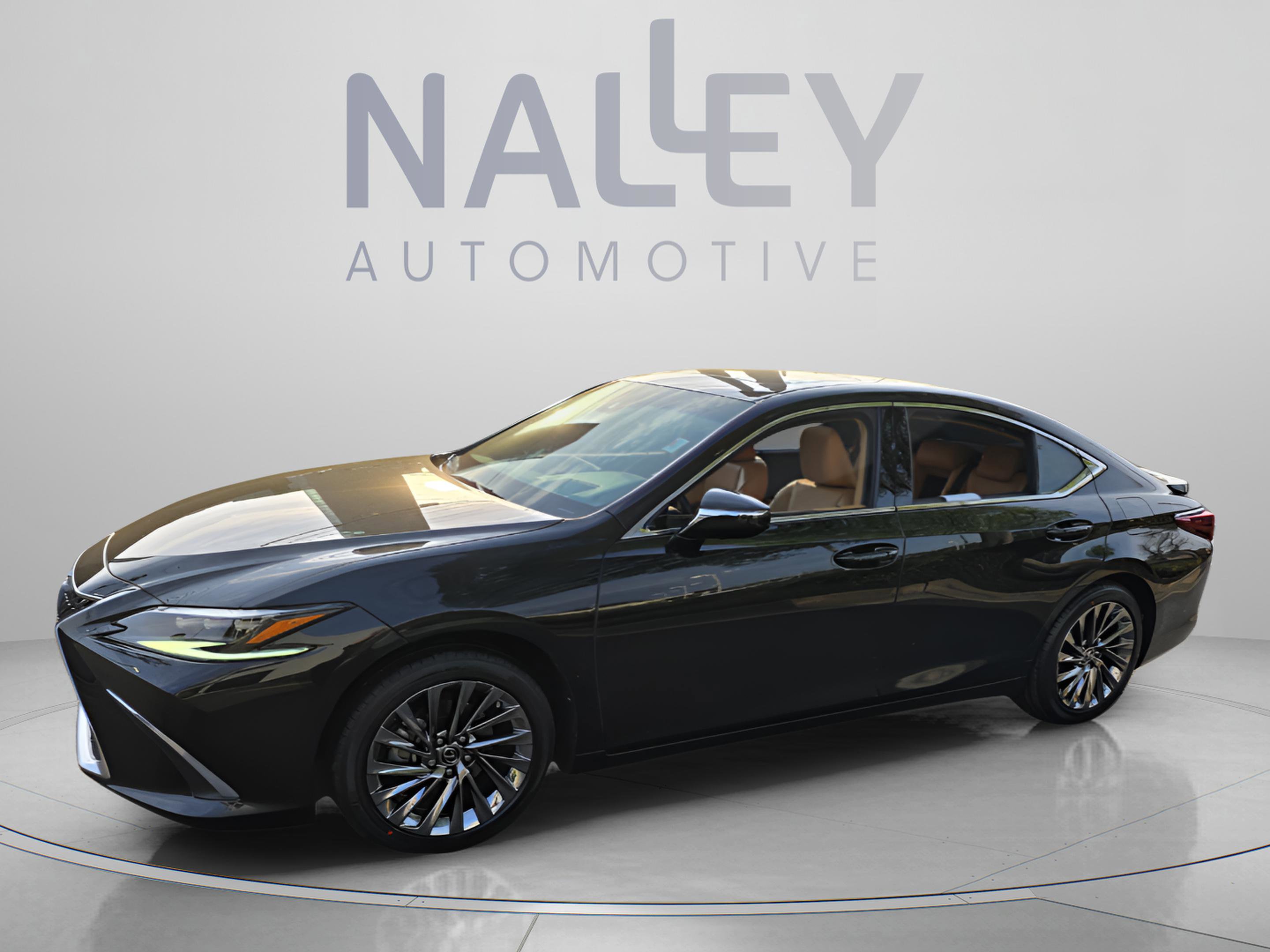 Used 2024 Lexus ES 300h Ultra Luxury w/ Accessory Package (Z1) image 2