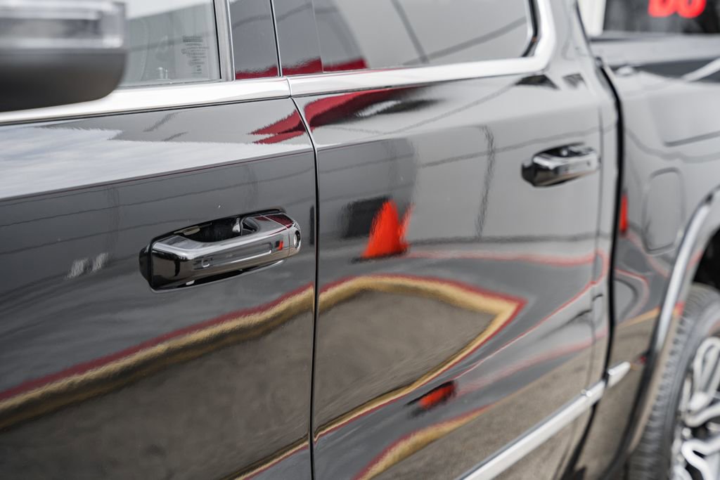 Used 2025 RAM 1500 Limited image 23