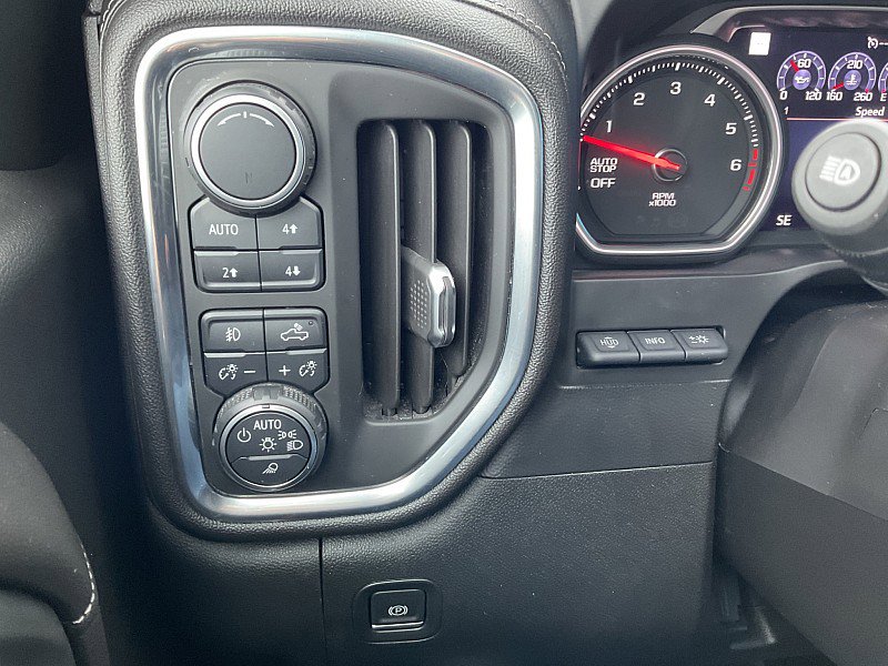 Used 2019 Chevrolet Silverado 1500 High Country w/ Technology Package image 28