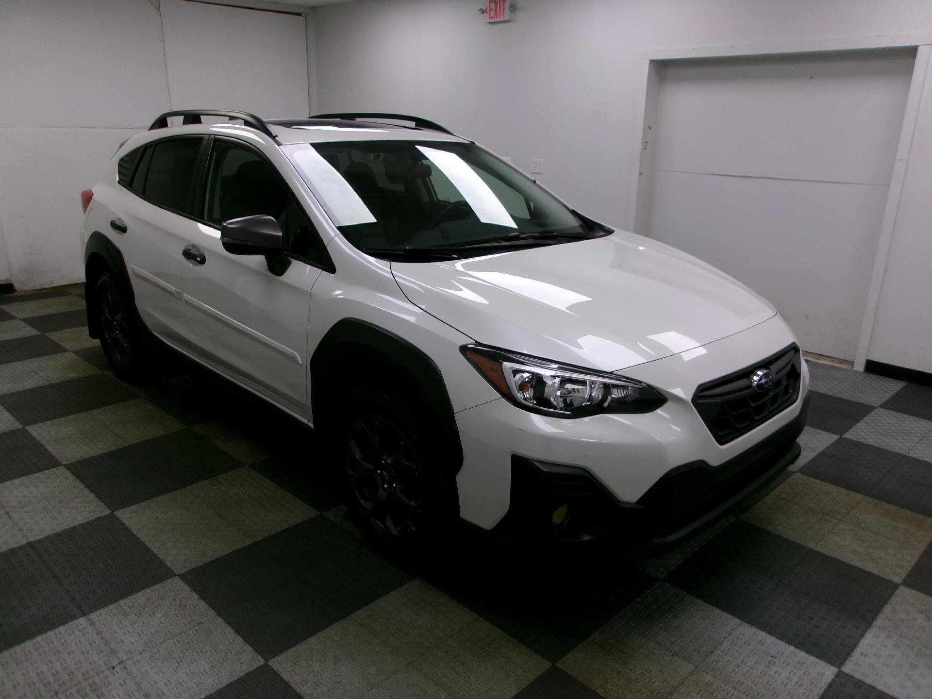 Used 2021 Subaru Crosstrek 2.5i Sport w/ Moonroof Package AWD/4WD image 15