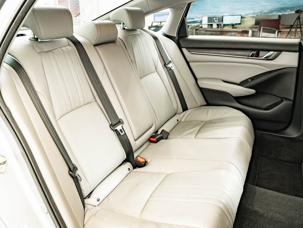 Used 2018 Honda Accord EX-L image 45