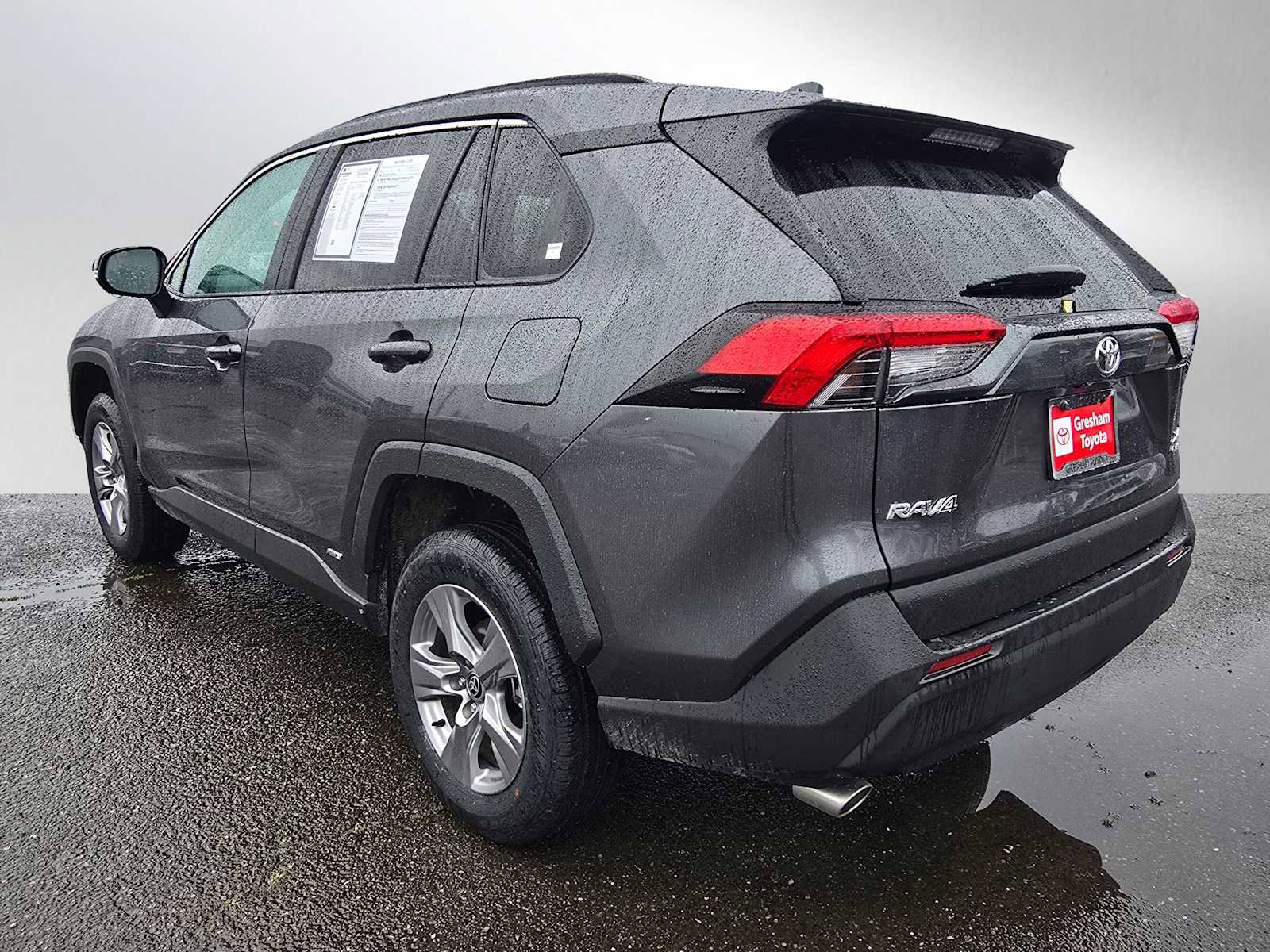 Used 2025 Toyota RAV4 XLE image 6