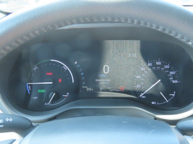Used 2025 Toyota Sienna XLE FWD image 27