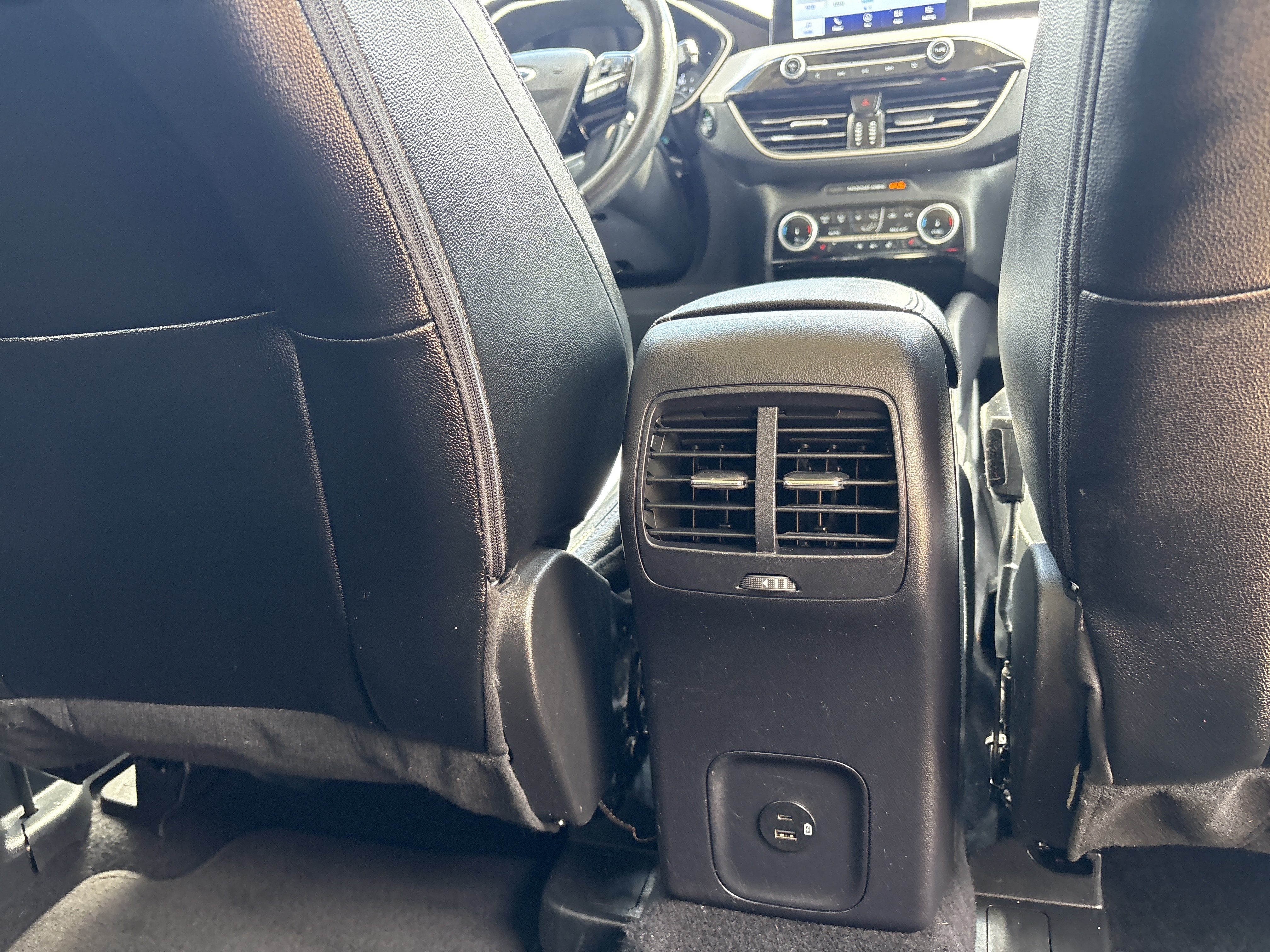 Used 2022 Ford Escape SEL FWD image 9