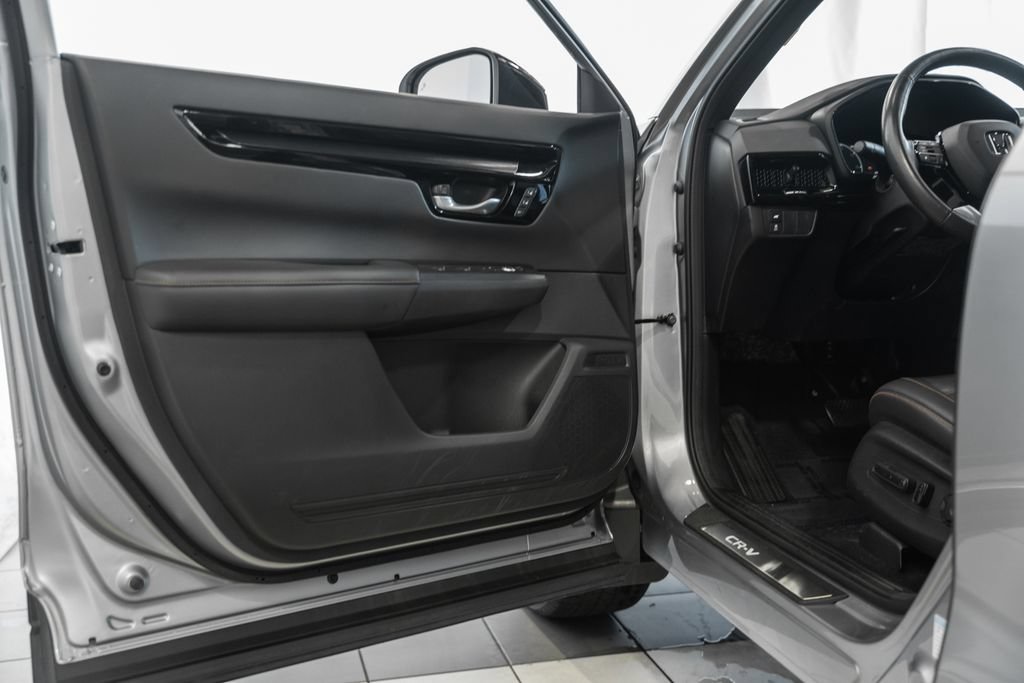 Used 2024 Honda CR-V Sport Touring image 38