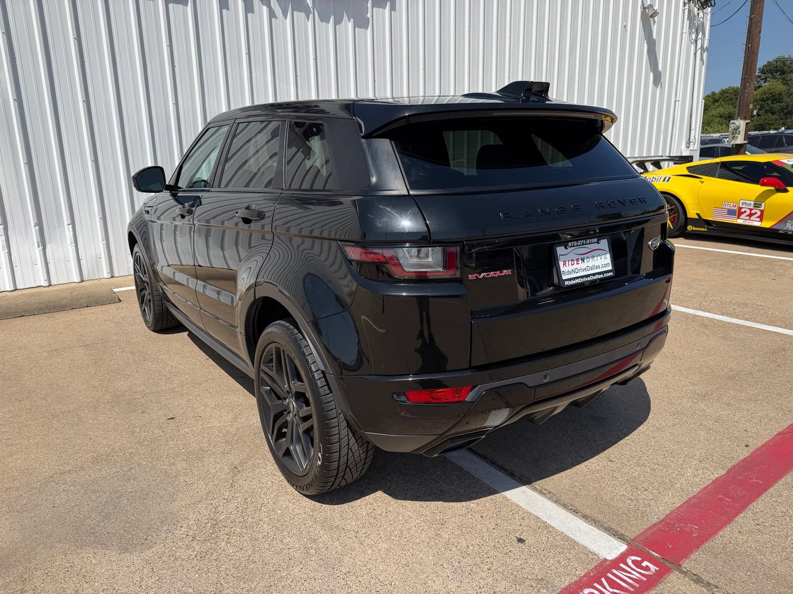 Used 2019 Land Rover Range Rover Evoque HSE Dynamic AWD/4WD image 4
