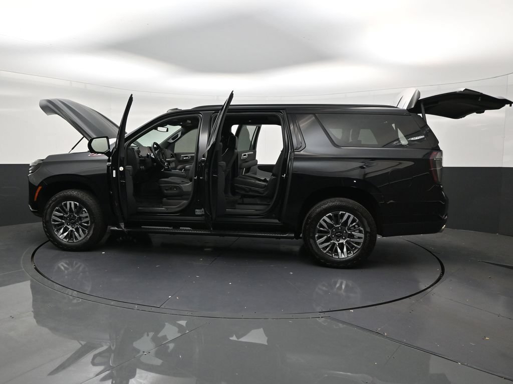 Used 2025 Chevrolet Suburban Z71 w/ Comfort Package AWD/4WD image 30