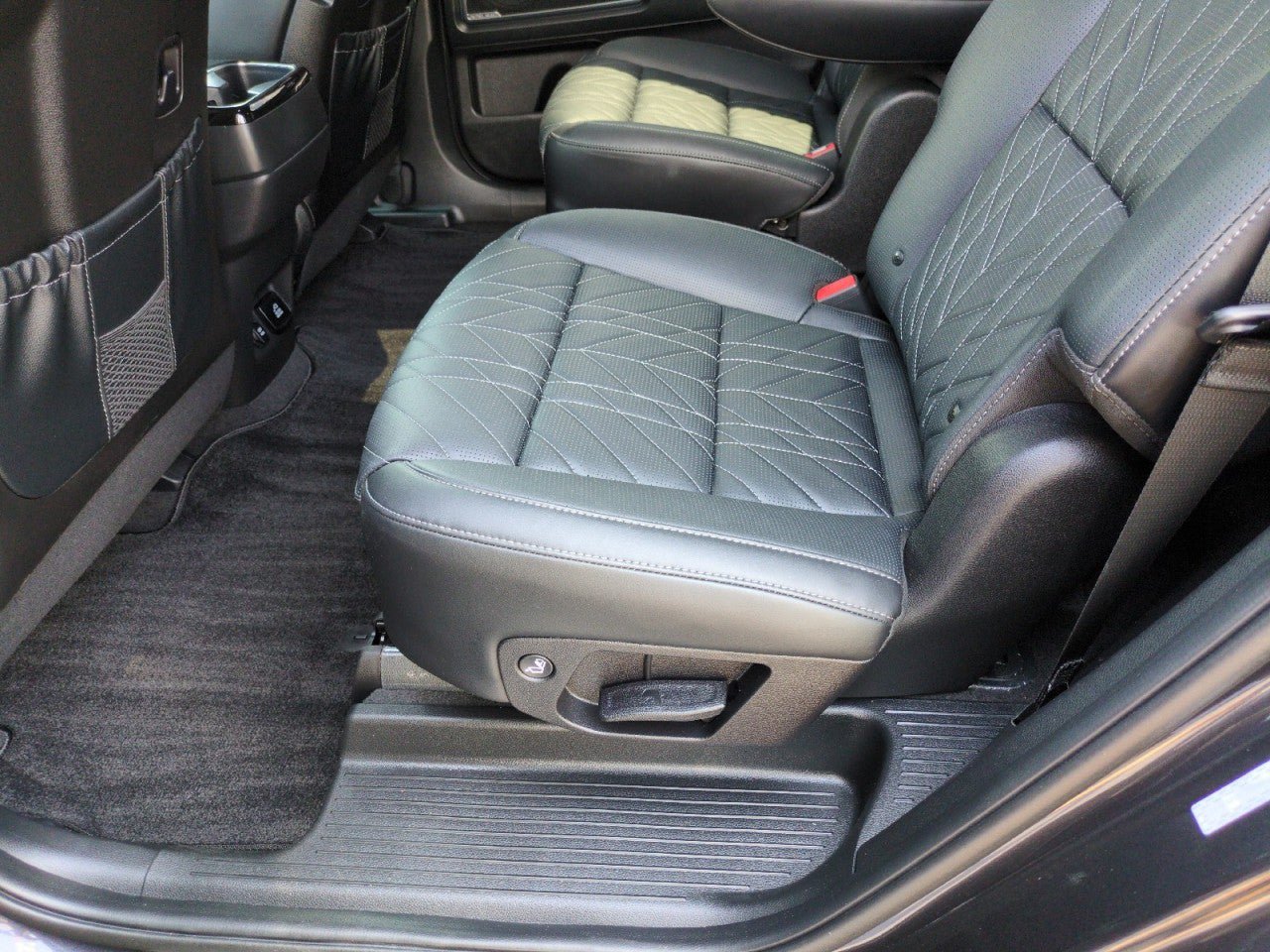 Certified 2025 Kia Telluride SX Prestige X-Line AWD/4WD image 28