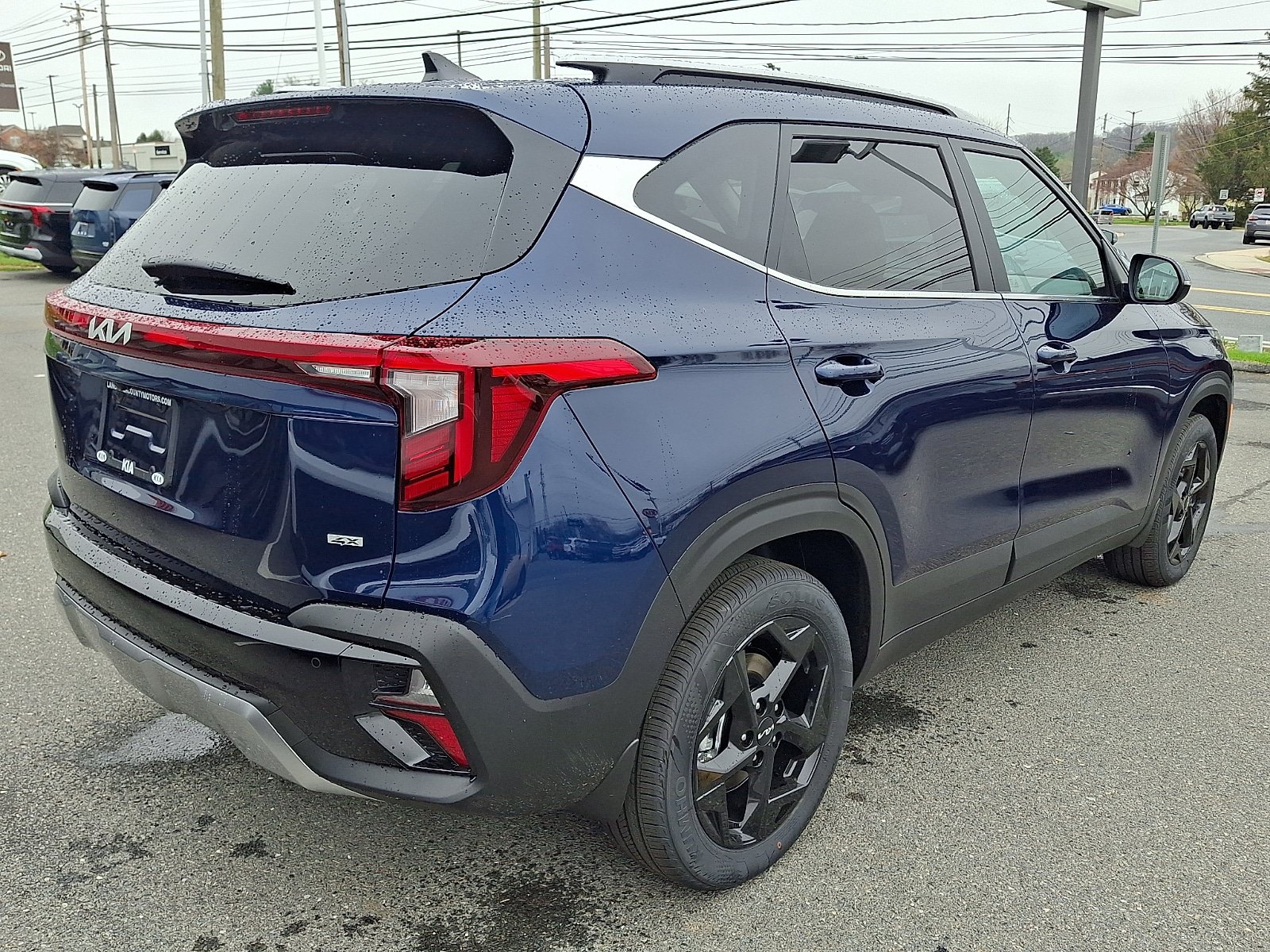 New 2026 Kia Seltos EX w/ EX Sunroof Package AWD/4WD image 3