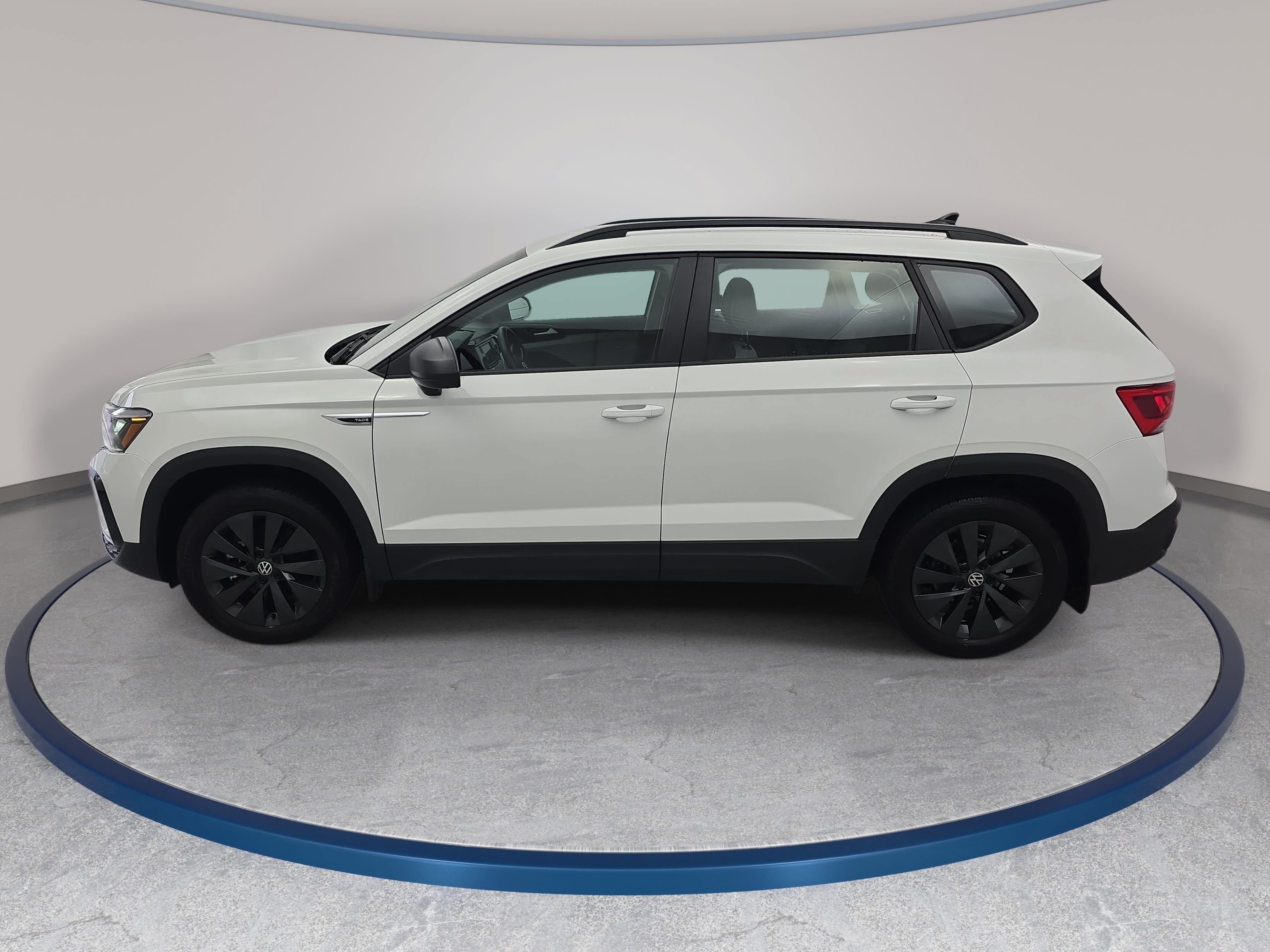 Used 2024 Volkswagen Taos S FWD image 8