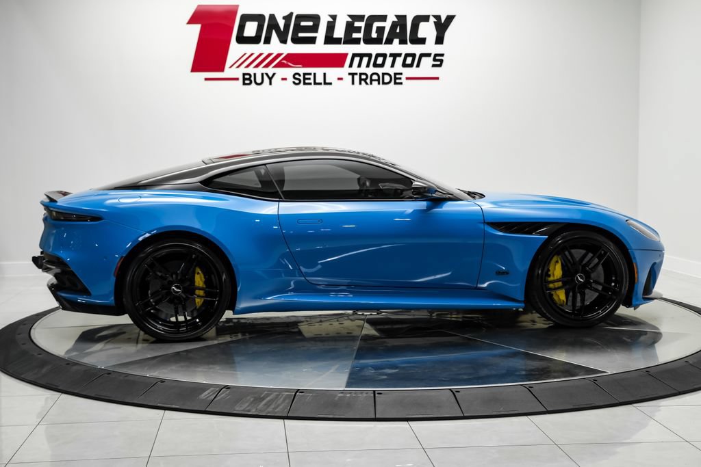 Used 2022 Aston Martin DBS Superleggera RWD image 5