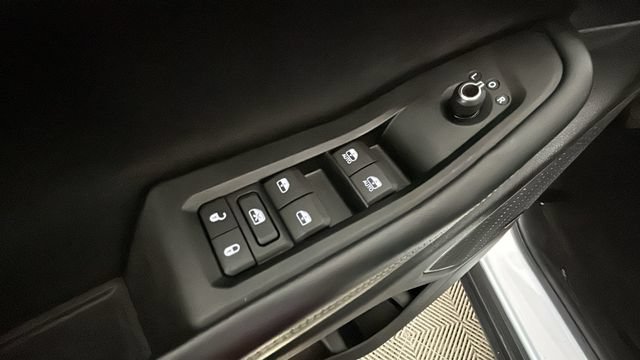 Used 2023 Jeep Grand Cherokee 4WD 4xe image 10