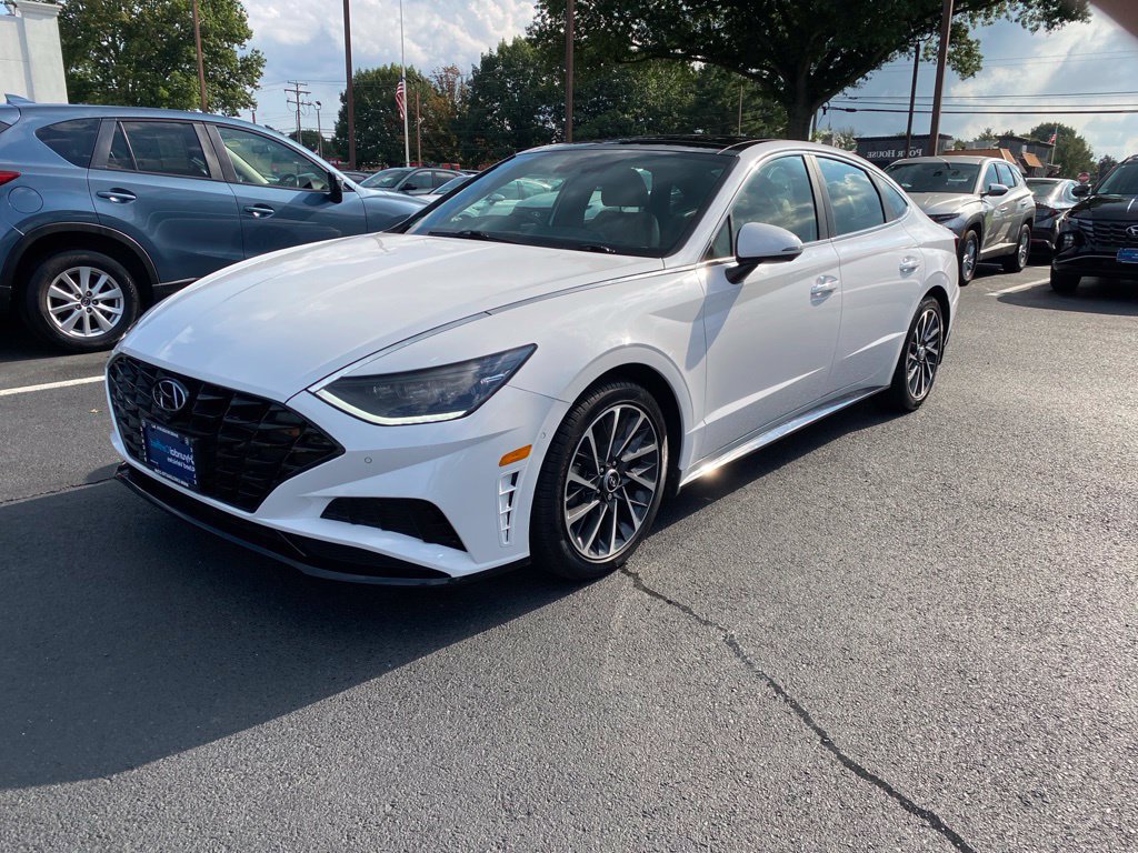 Certified 2023 Hyundai Sonata Limited FWD image 6