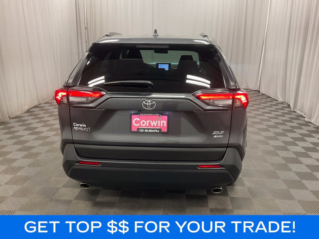 Used 2025 Toyota RAV4 XLE AWD/4WD image 3