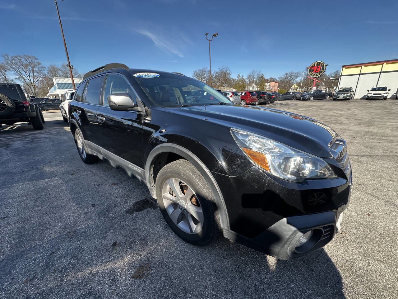 Used 2013 Subaru Outback 2.5i Limited w/ Special Appearance Pkg AWD/4WD image 5