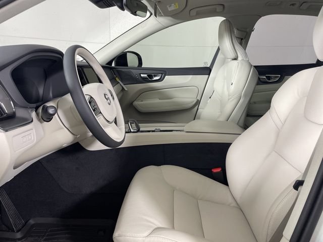Certified 2025 Volvo XC60 T8 Plus w/ Protection Package AWD/4WD image 21