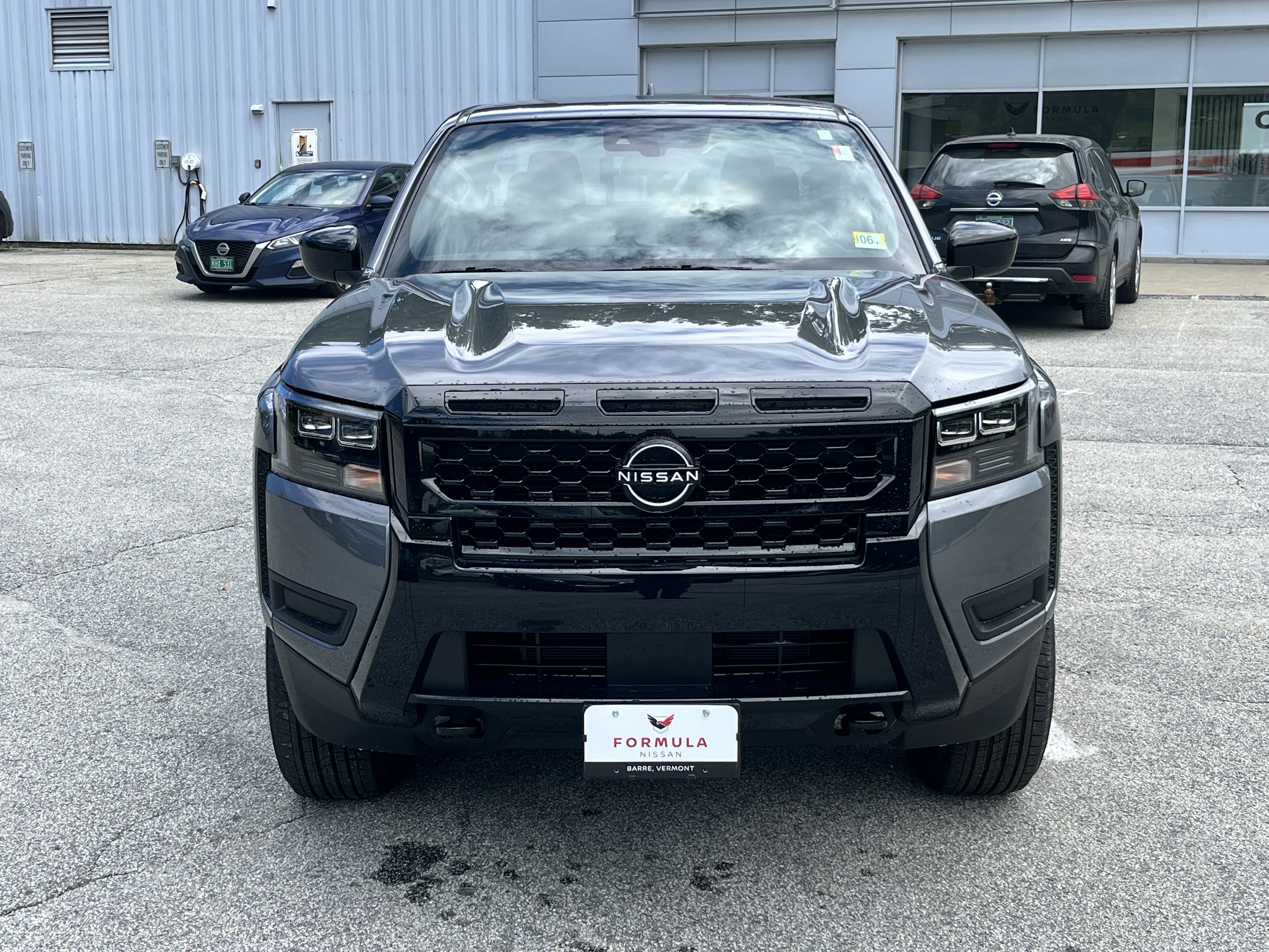 New 2026 Nissan Frontier SV w/ Tow Package AWD/4WD image 2
