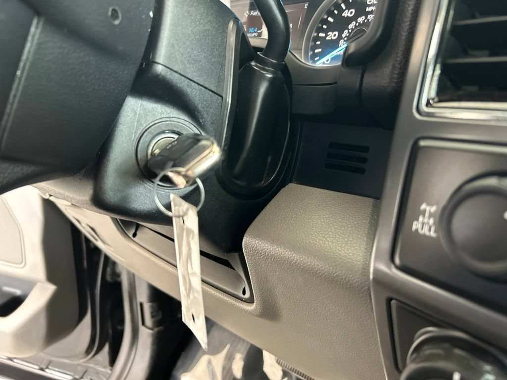 Used 2019 Ford F150 XLT w/ Equipment Group 302A Luxury AWD/4WD image 48