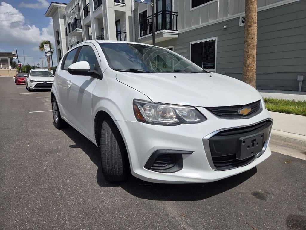 Used 2019 Chevrolet Sonic LT FWD image 4