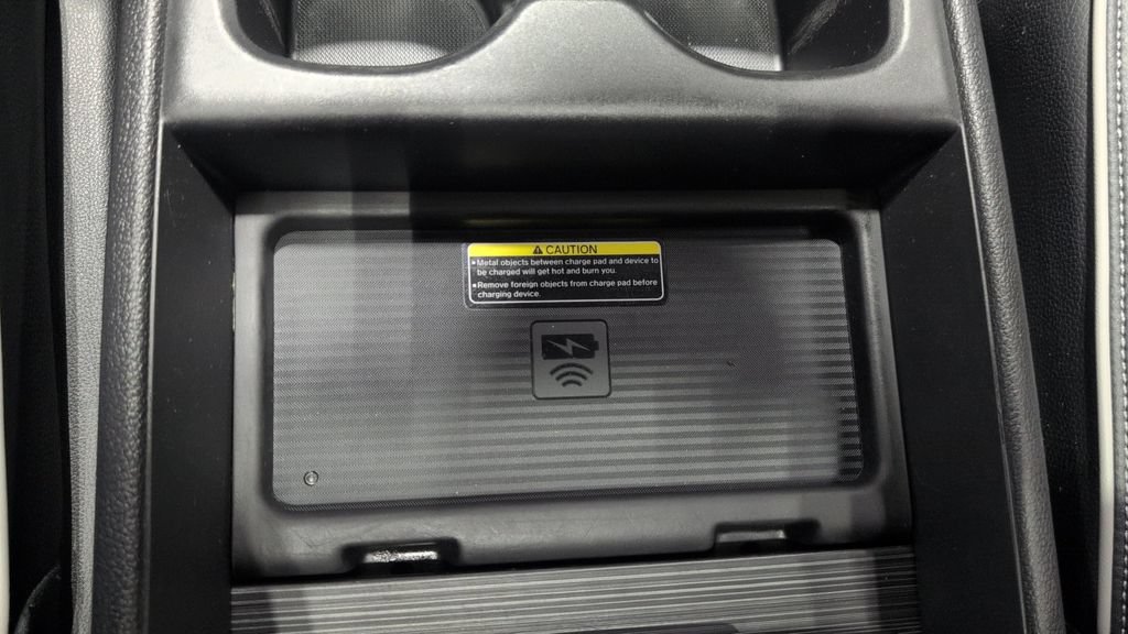 Used 2024 Honda Odyssey Elite image 17