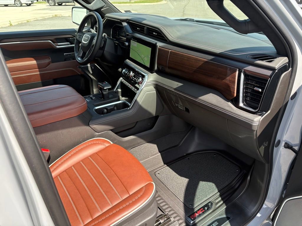 Used 2025 GMC Sierra 1500 Denali Ultimate AWD/4WD image 24
