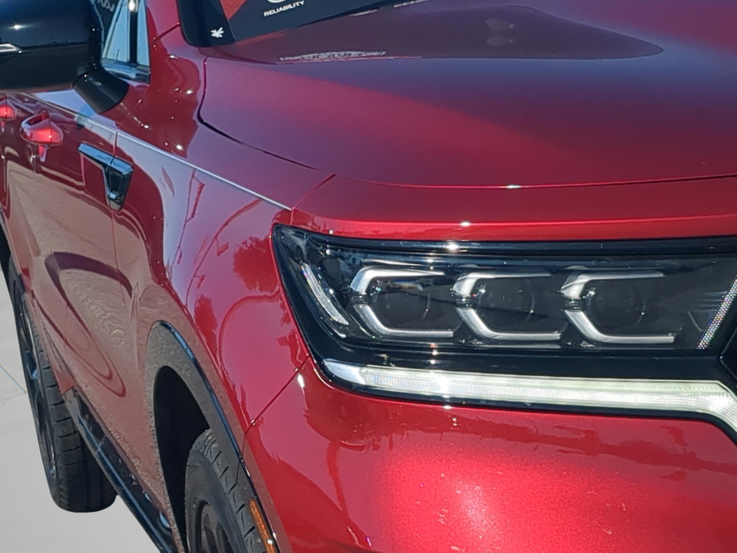 Certified 2023 Kia Sorento SX image 8
