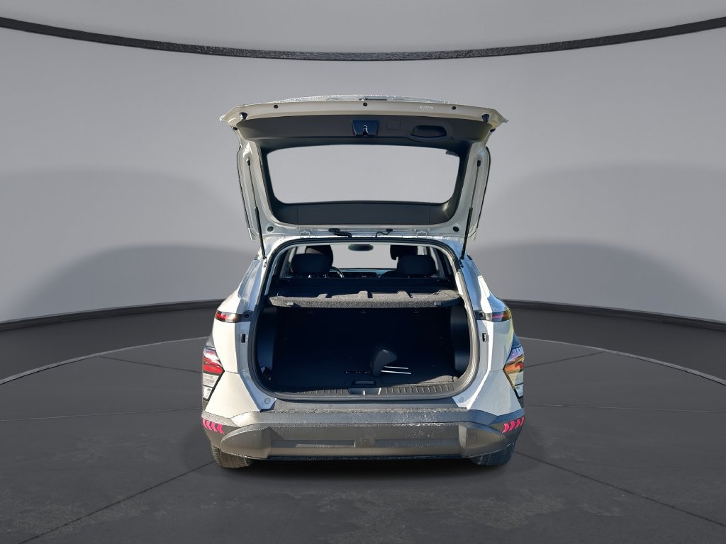 Used 2024 Hyundai Kona SEL w/ Convenience Package FWD image 30