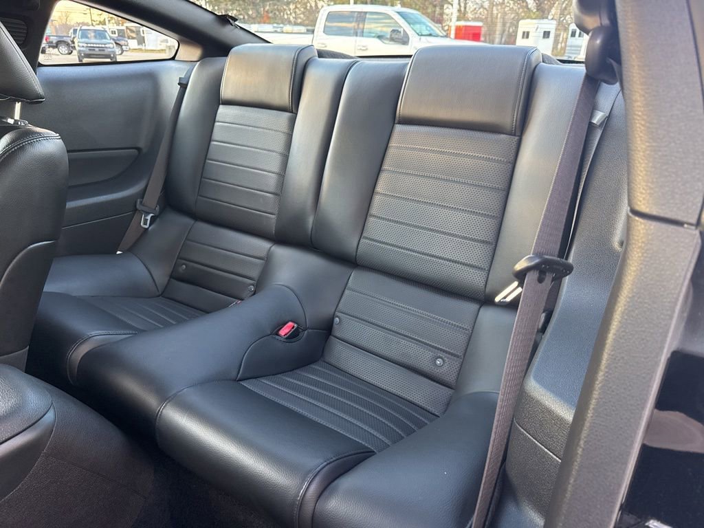 Used 2007 Ford Mustang GT Premium image 9