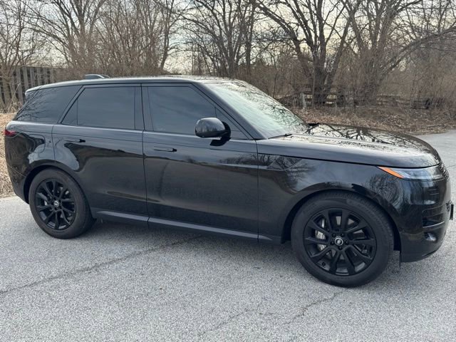 Certified 2025 Land Rover Range Rover Sport SE image 4