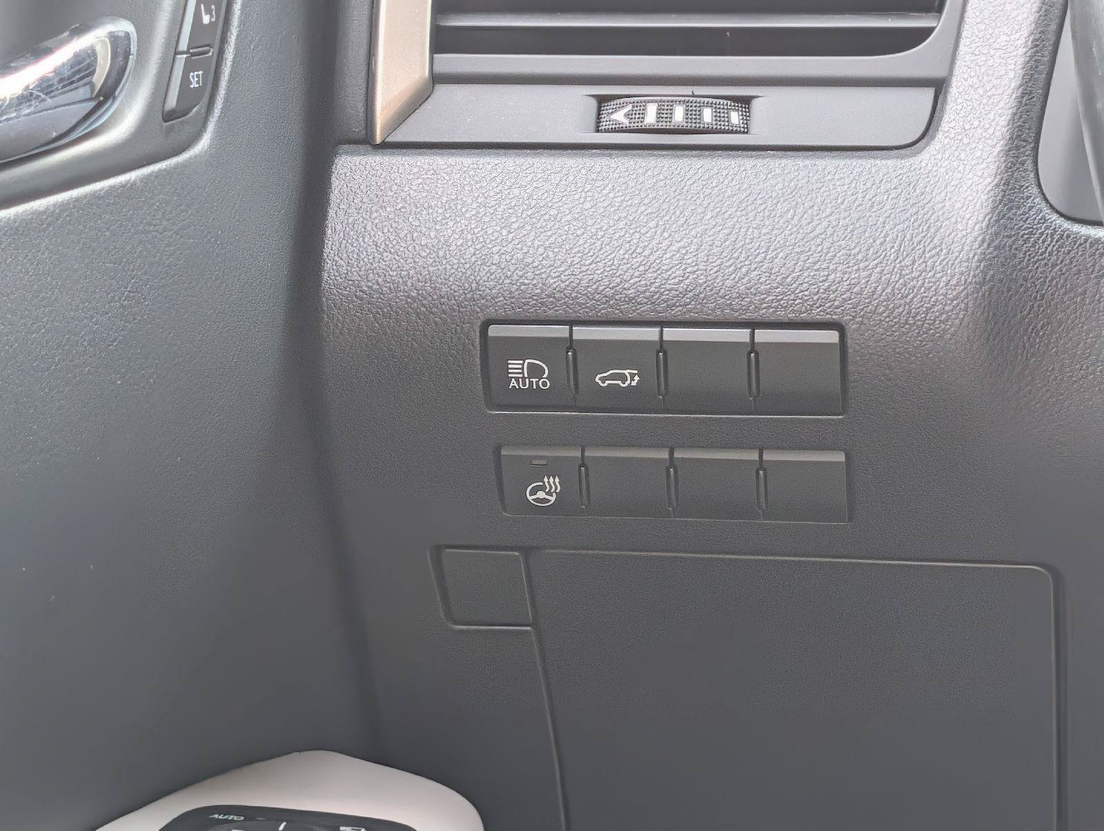 Used 2022 Lexus RX 350 AWD w/ Premium Package image 16