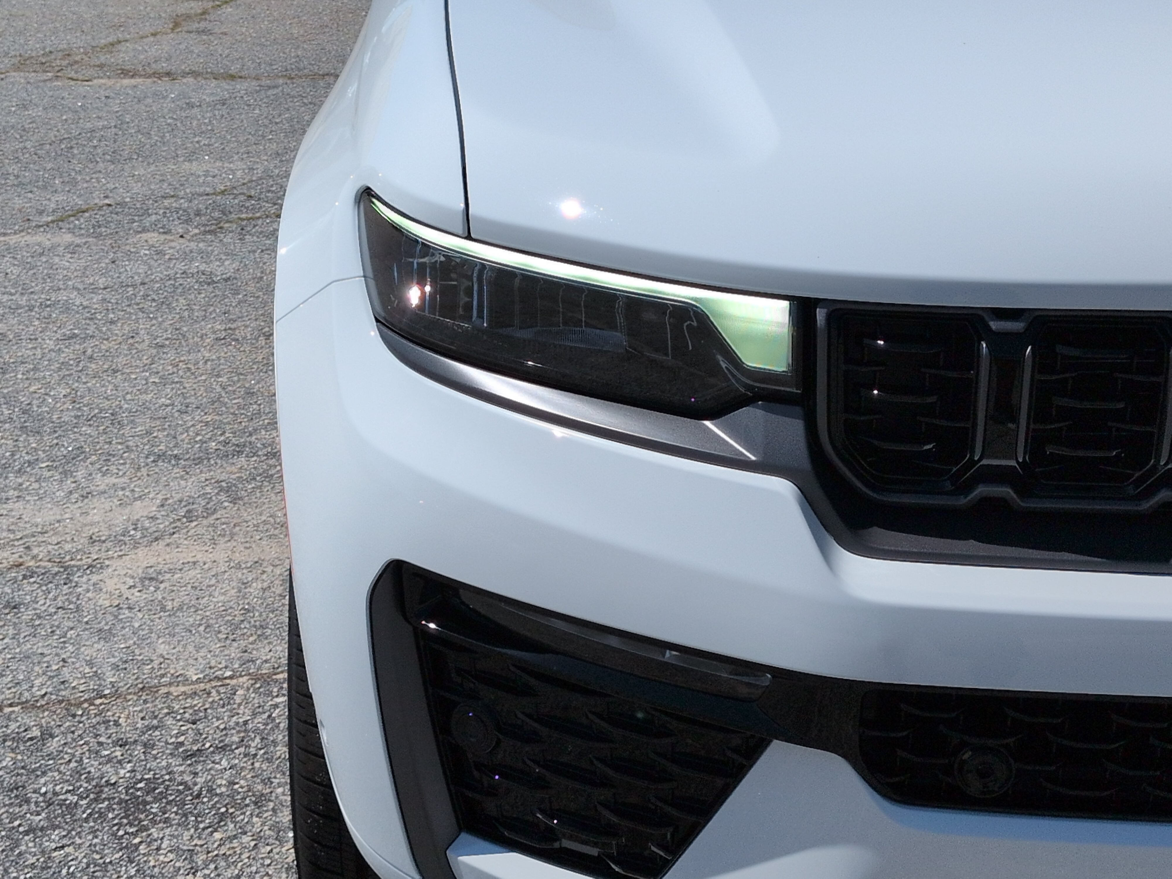 New 2027 Jeep Grand Cherokee Summit AWD/4WD image 8