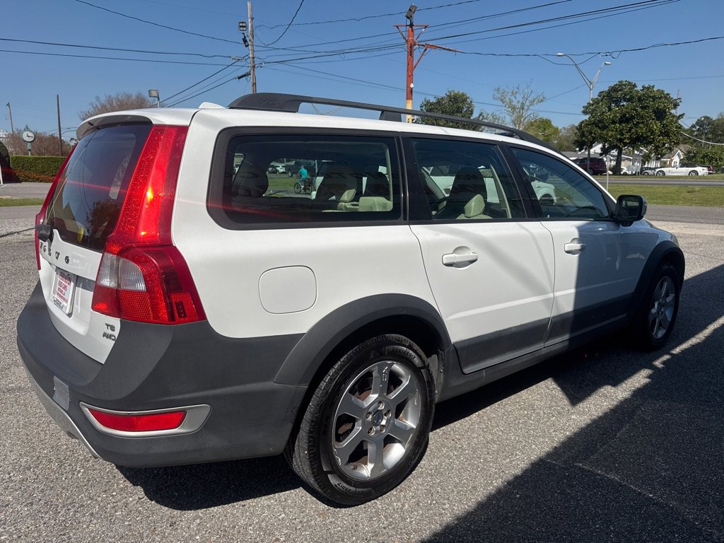 Used 2009 Volvo XC70 T6 AWD/4WD image 4