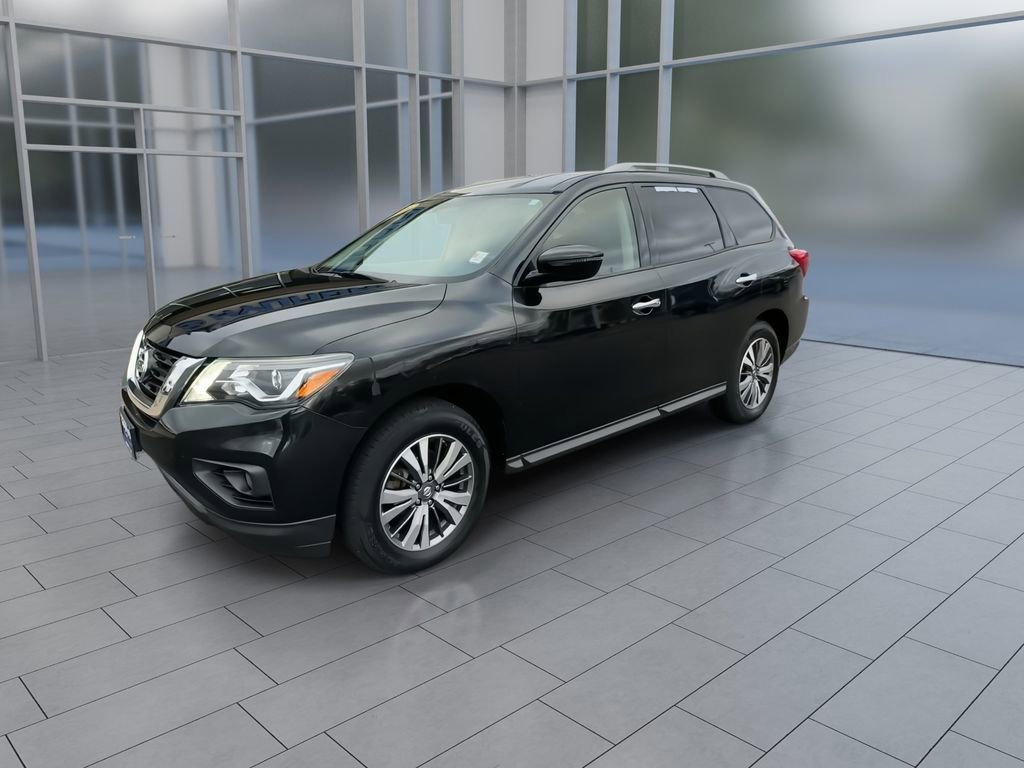 Used 2018 Nissan Pathfinder SV image 4