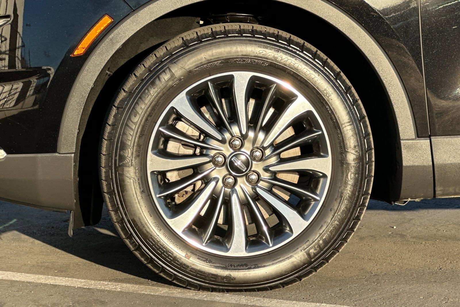 Used 2023 Lincoln Nautilus Reserve w/ Luxury Package image 26