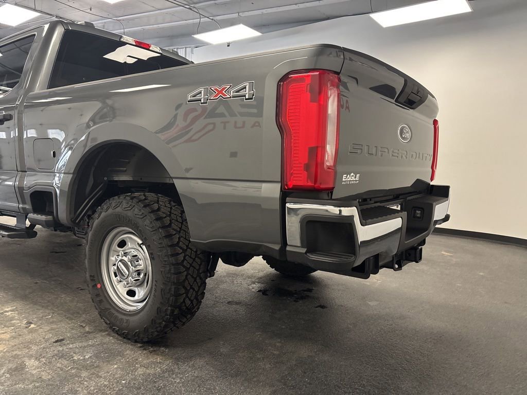 New 2026 Ford F250 XL w/ XL Off-Road Package image 12