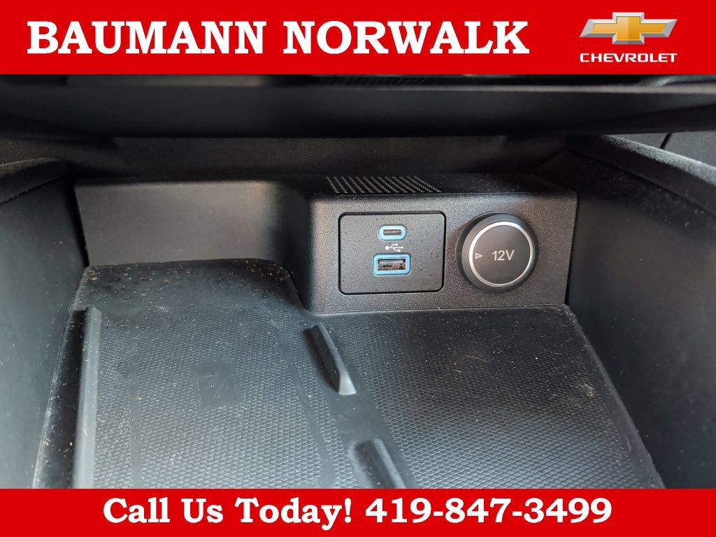 Used 2021 Ford Escape Titanium w/ Titanium Elite Package AWD/4WD image 33