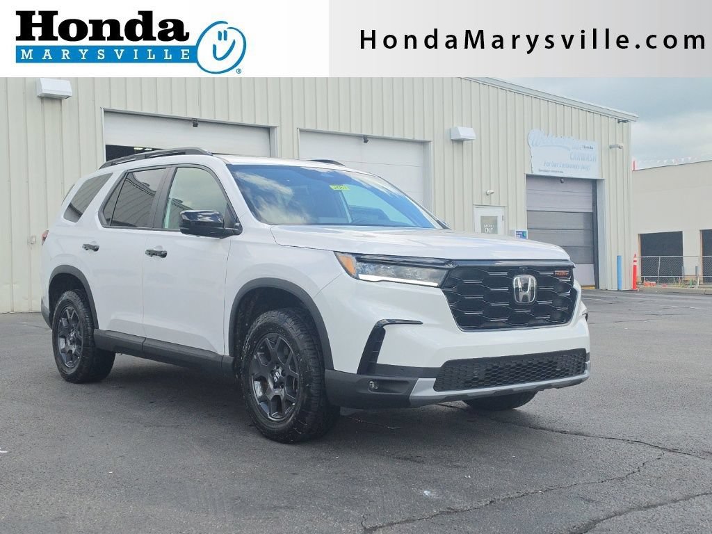 Certified 2023 Honda Pilot TrailSport image 1