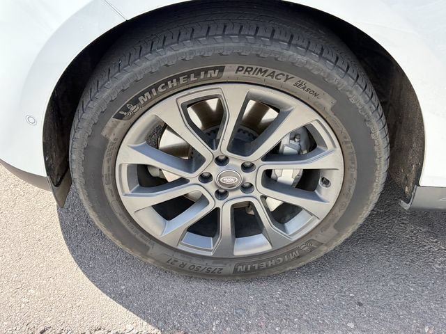 Used 2023 Land Rover Range Rover Sport SE AWD/4WD image 4