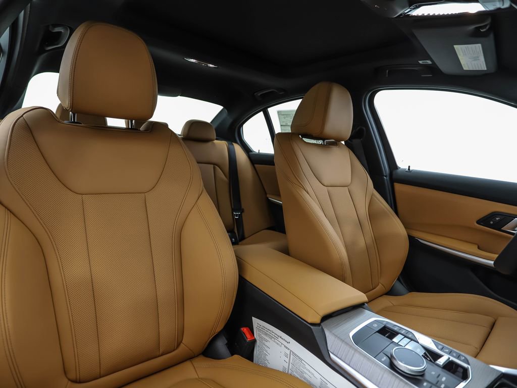 New 2026 BMW 330i xDrive Sedan w/ Convenience Package image 32