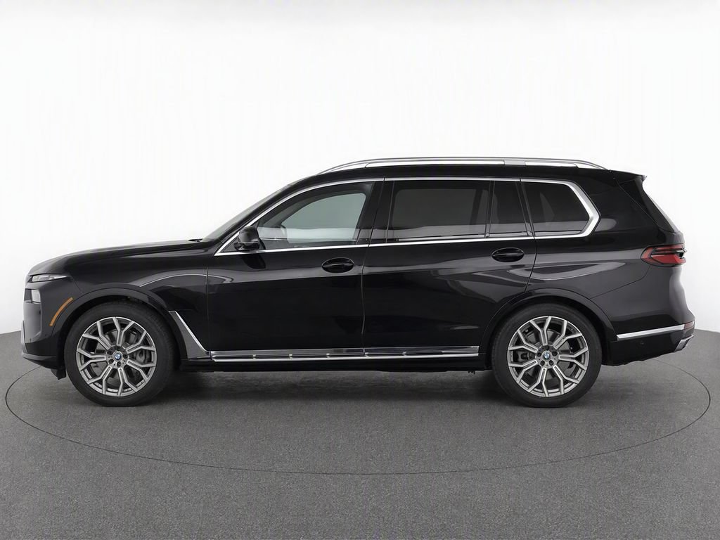 Used 2026 BMW X7 xDrive40i w/ Premium Package AWD/4WD image 5
