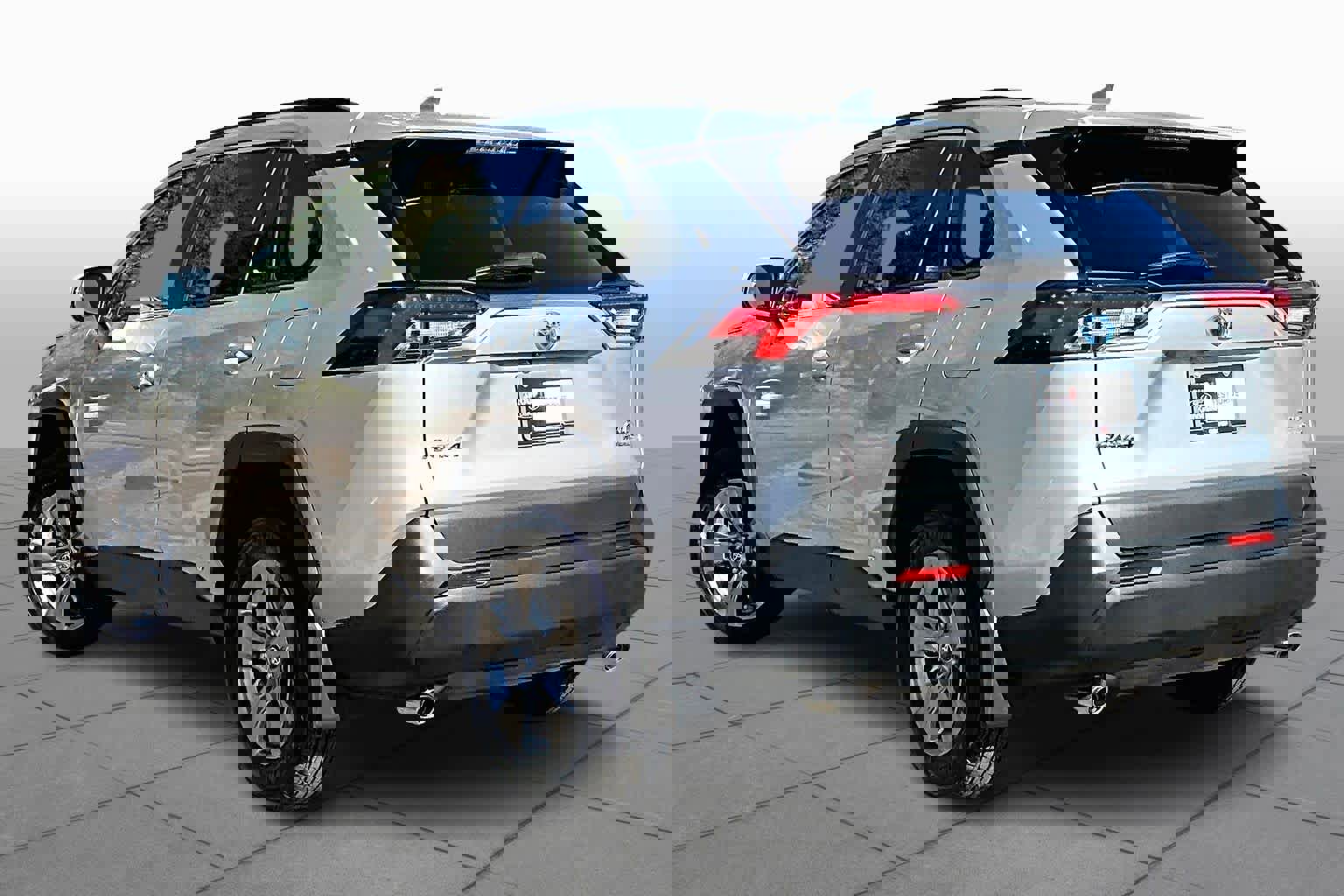 Used 2024 Toyota RAV4 XLE image 11