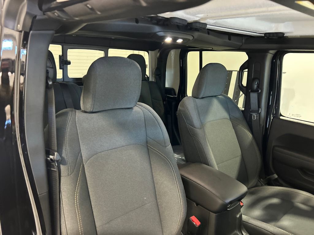 New 2026 Jeep Gladiator Sport image 32