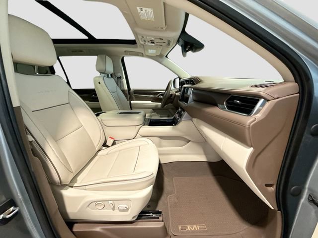 Used 2023 GMC Yukon XL Denali image 28