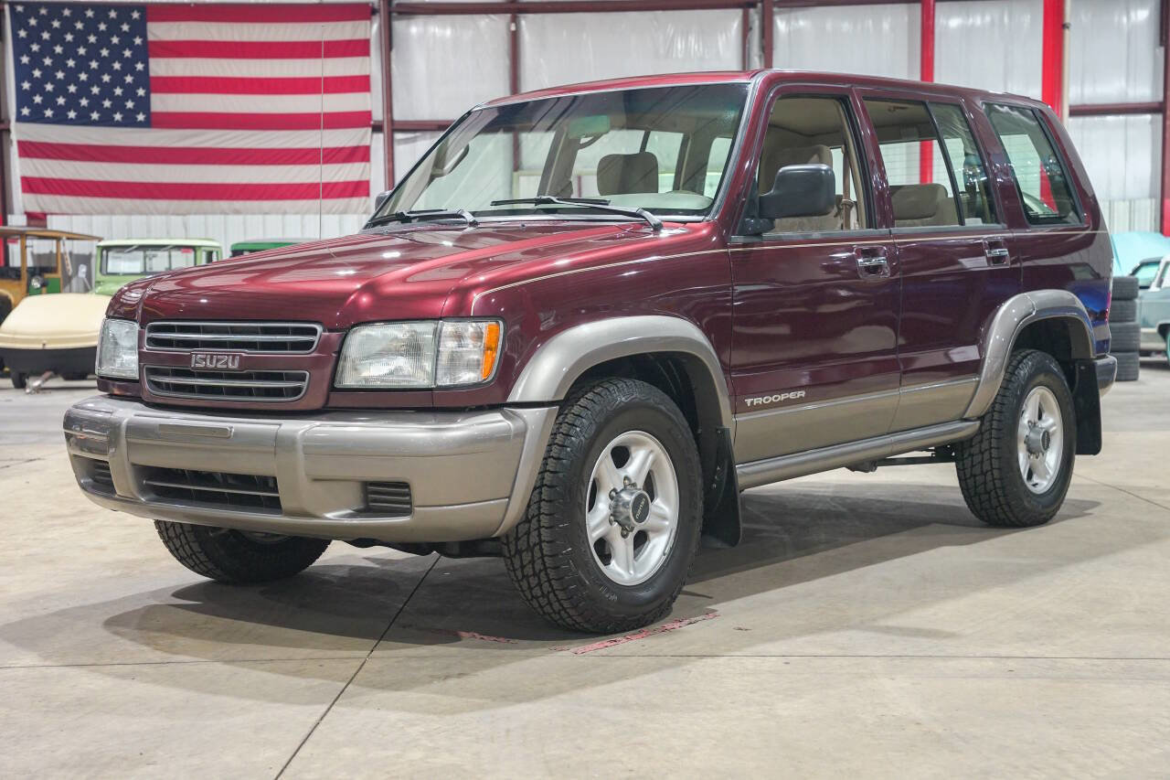 Used 2001 Isuzu Trooper 4WD 4-Door image 1