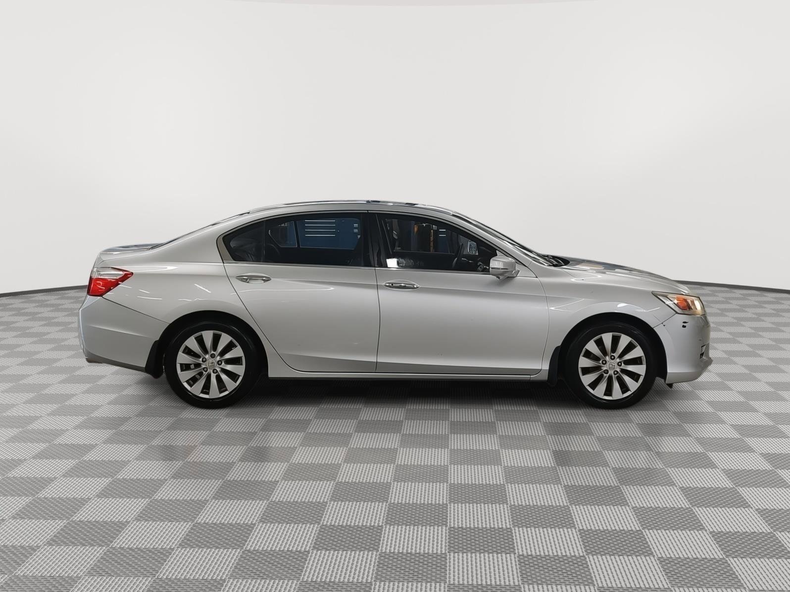 Used 2013 Honda Accord EX image 27
