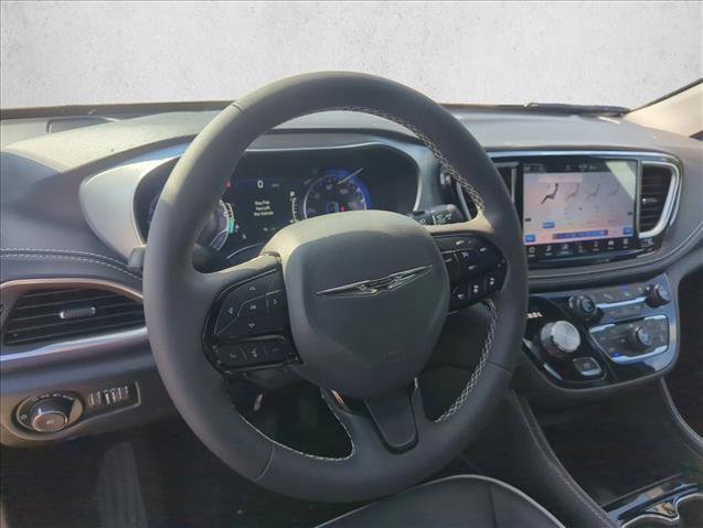 New 2026 Chrysler Pacifica Limited w/ S Appearance Package image 18